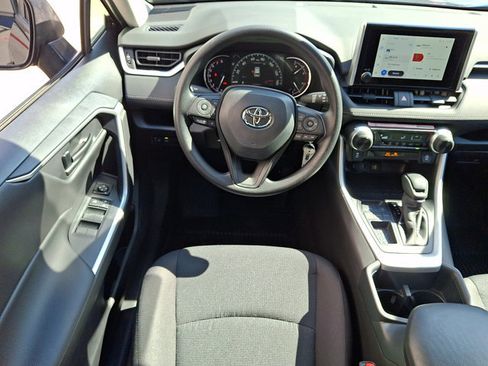 Used 2025 Toyota RAV4 LE image 12