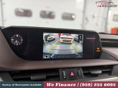 Used 2019 Lexus ES 350 w/ Premium Package FWD image 20
