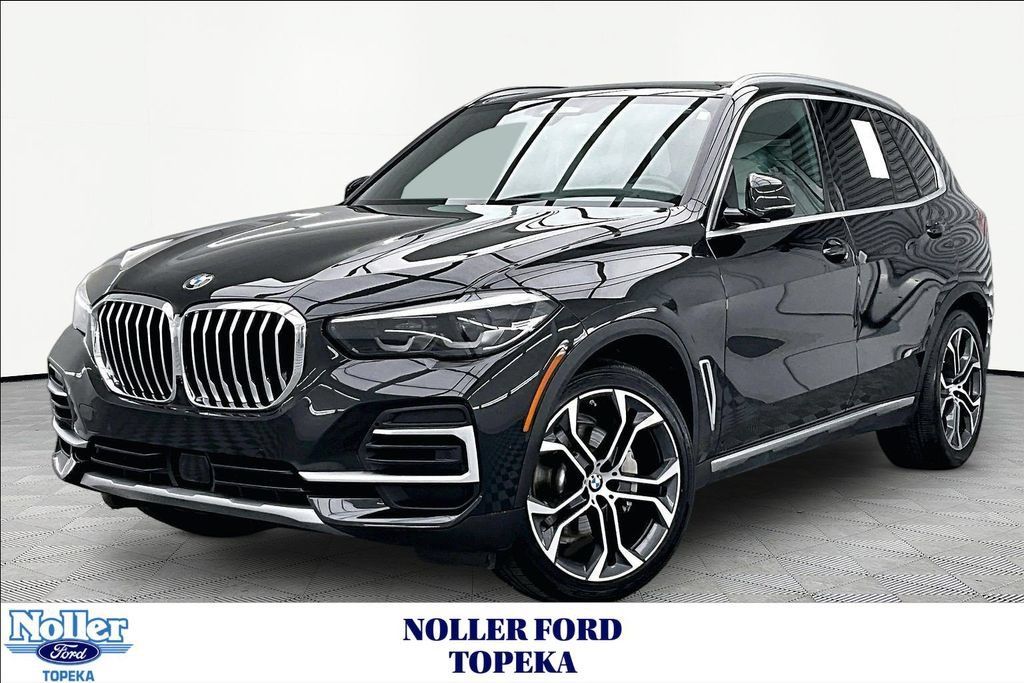 Used 2023 BMW X5 xDrive40i AWD/4WD image 1