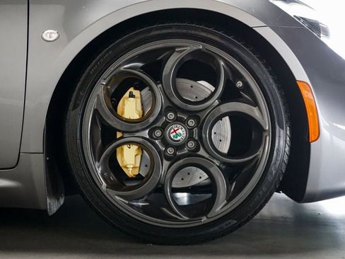 Used 2020 Alfa Romeo 4C Spider w/ Bright Package image 42