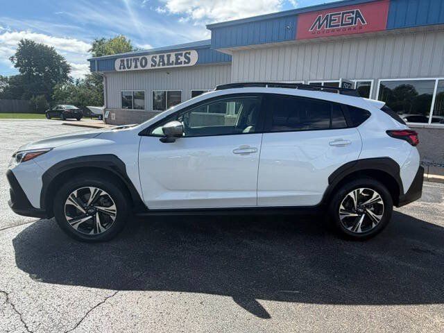 Used 2024 Subaru Crosstrek 2.0i Premium AWD/4WD image 4