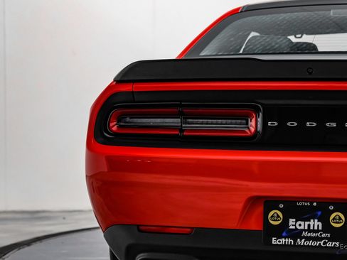 Used 2018 Dodge Challenger SRT Demon RWD image 16