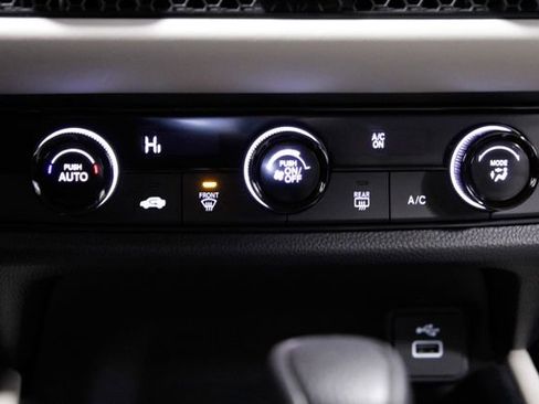 Certified 2023 Honda HR-V LX image 29