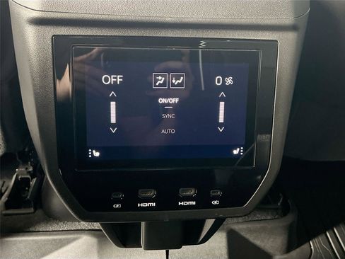 Used 2025 GMC Yukon AT4 Ultimate AWD/4WD image 28