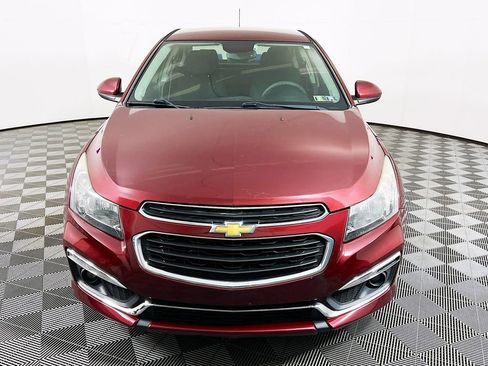 Used 2015 Chevrolet Cruze LT FWD image 2