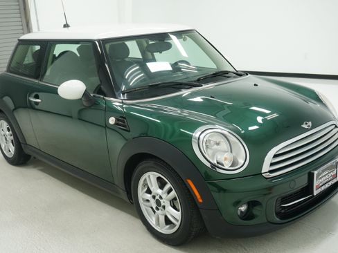 Used 2013 MINI Cooper Hardtop FWD image 3