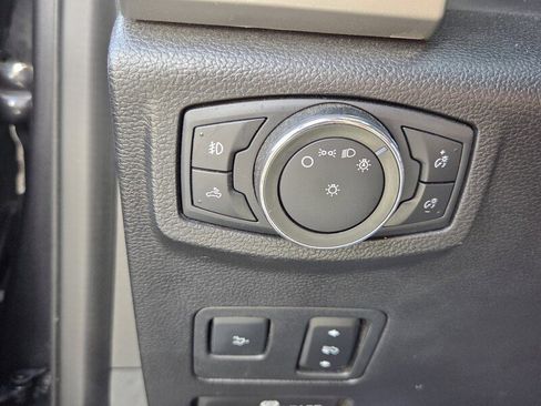 Used 2021 Ford F250 Lariat w/ Lariat Ultimate Package AWD/4WD image 29