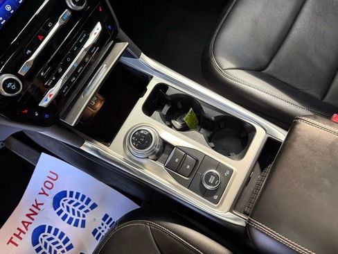 Used 2023 Ford Explorer Limited w/ Limited Technology Package image 32