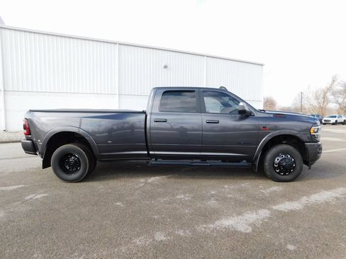 Used 2021 RAM 3500 Laramie w/ Max Tow Package image 2