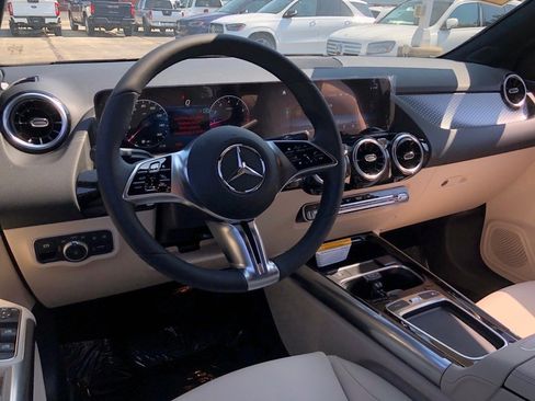 New 2026 Mercedes-Benz GLA 250 4MATIC image 15