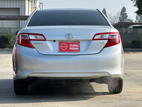 Used 2012 Toyota Camry LE image 8