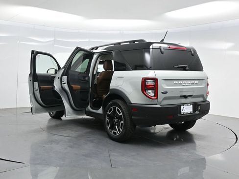 Used 2022 Ford Bronco Sport Outer Banks w/ Tech Package AWD/4WD image 44