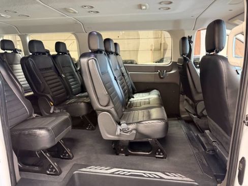 Used 2023 Ford Transit 350 XLT RWD image 23