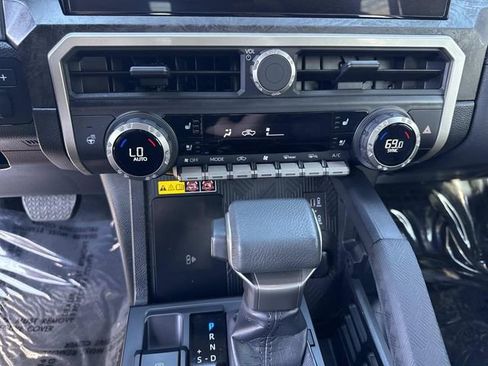 Used 2024 Toyota Tacoma Limited AWD/4WD image 26