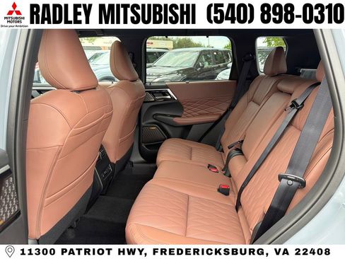 New 2026 Mitsubishi Outlander SEL image 11