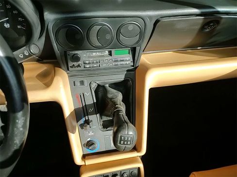 Used 1991 Alfa Romeo Spider Veloce image 20