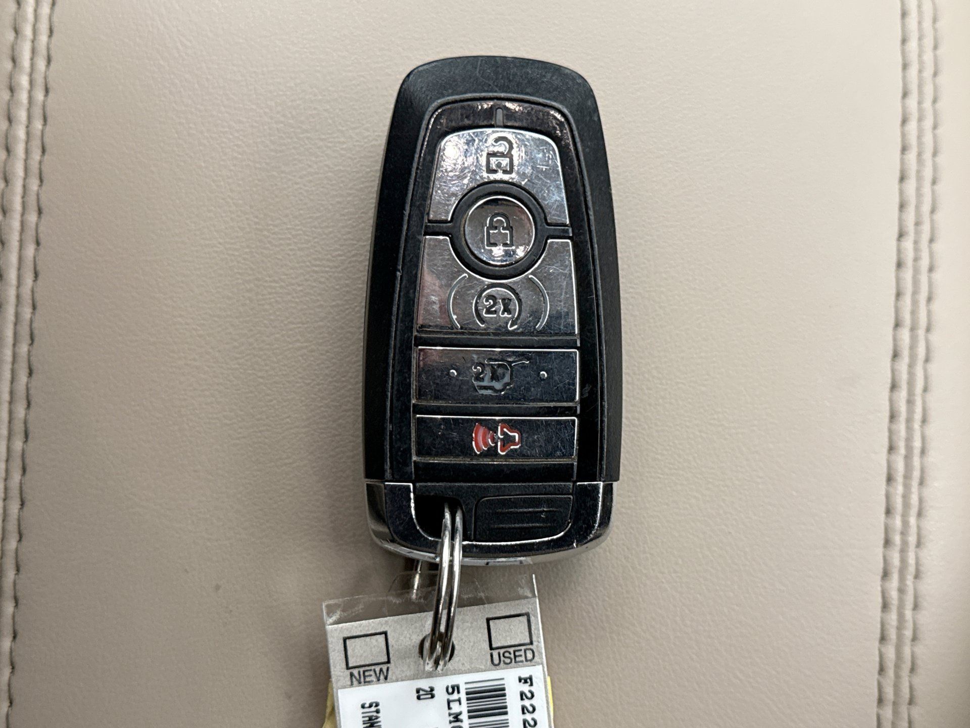 Used 2020 Lincoln Corsair AWD image 25