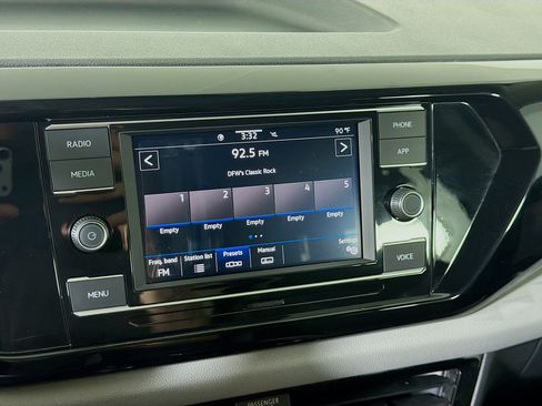 Used 2024 Volkswagen Taos S w/ MDO Package FWD image 21