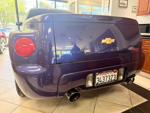 Used 2004 Chevrolet SSR w/ Preferred Equipment Group image 13