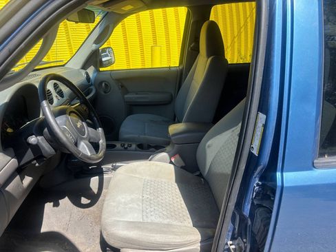 Used 2006 Jeep Liberty Sport AWD/4WD image 14