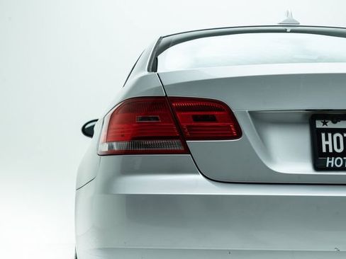Used 2008 BMW 335i Coupe w/ Premium Pkg image 16