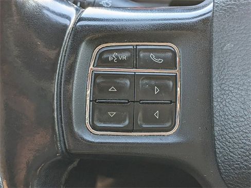 Used 2015 RAM 2500 SLT w/ Luxury Group image 19