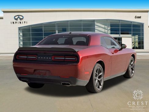 Used 2019 Dodge Challenger SXT w/ Blacktop Package image 3