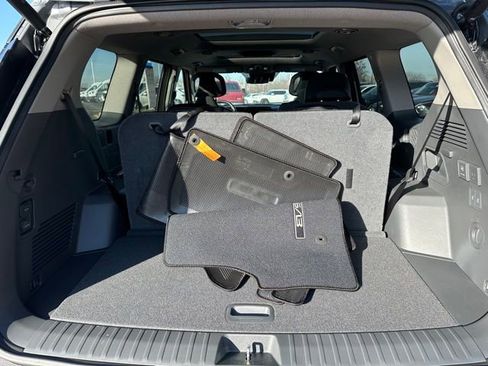 Used 2024 Kia EV9 Wind image 13