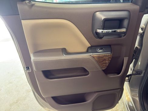 Used 2017 Chevrolet Silverado 1500 LT w/ All Star Edition image 27