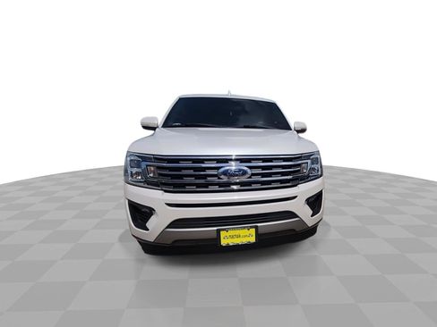 Used 2018 Ford Expedition Max XLT w/ Equipment Group 202A RWD image 3