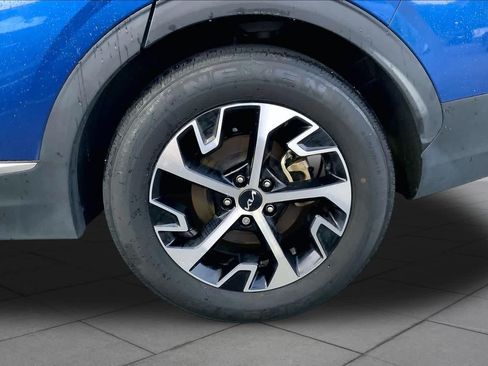 Used 2024 Kia Sportage EX FWD image 10