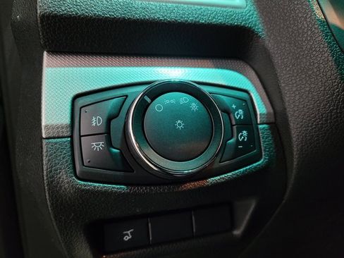 Used 2014 Ford Explorer XLT w/ Equipment Group 202A image 42