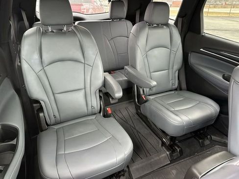 Used 2023 Buick Enclave Essence w/ Sport Touring Edition image 28