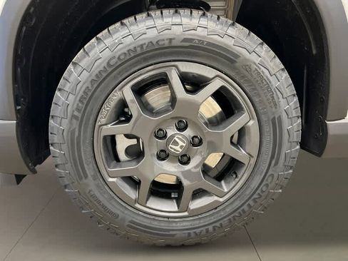 New 2025 Honda Pilot TrailSport image 13