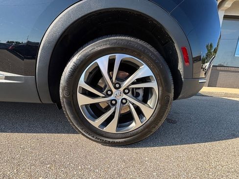 Used 2022 Buick Envision Essence w/ Safety Package image 30