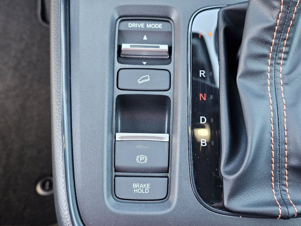 Used 2025 Honda CR-V Sport-L image 28