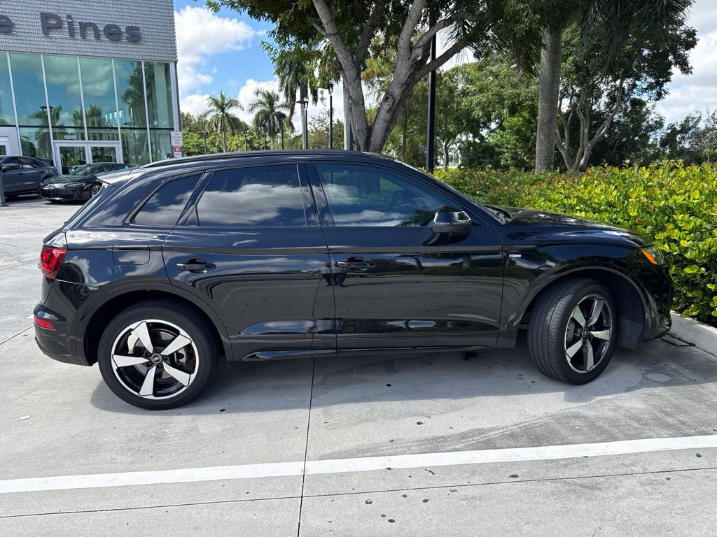 Used 2023 Audi Q5 2.0T Premium Plus w/ Premium Plus Package AWD/4WD image 5