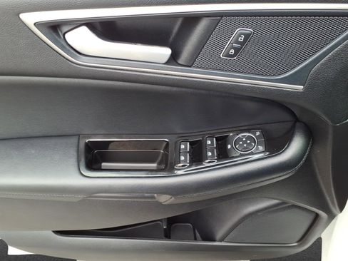 Used 2020 Ford Edge SEL w/ Convenience Package image 22