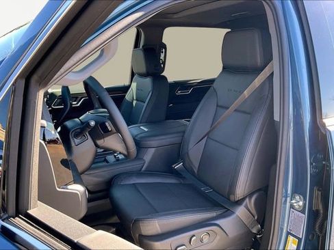 New 2026 GMC Sierra 2500 Denali w/ Denali Reserve Package image 10