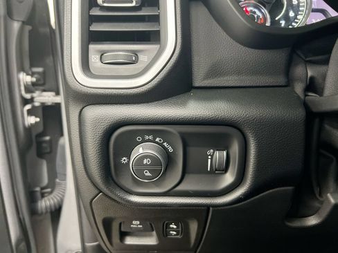 Used 2020 RAM 1500 Big Horn AWD/4WD image 18