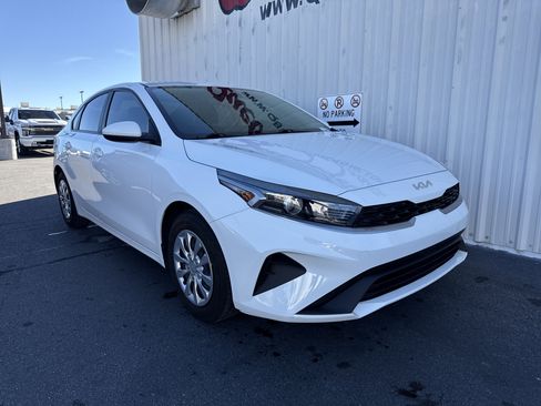 Used 2024 Kia Forte LX image 39