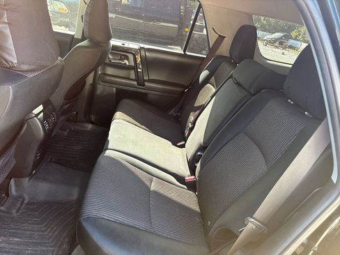 Used 2018 Toyota 4Runner TRD Off-Road AWD/4WD image 14