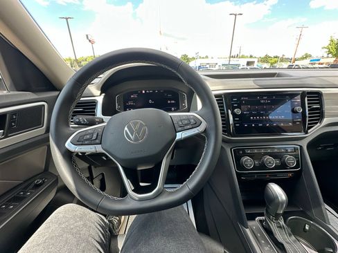 Certified 2023 Volkswagen Atlas SEL AWD/4WD image 56