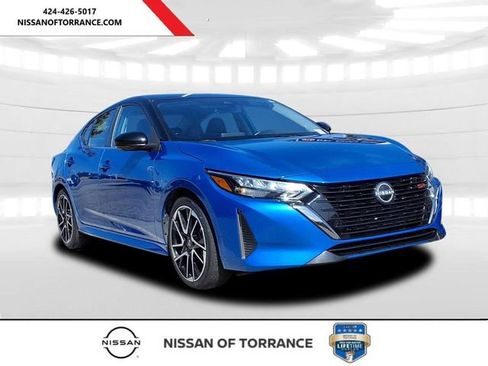 Used 2024 Nissan Sentra SR w/ SR Premium Package FWD image 1