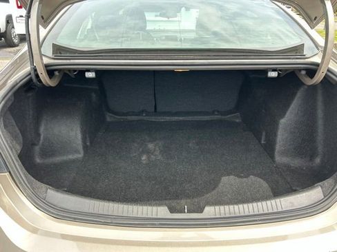 Used 2024 Chevrolet Malibu LT FWD image 30
