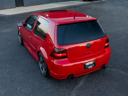 Used 2004 Volkswagen R32 image 11