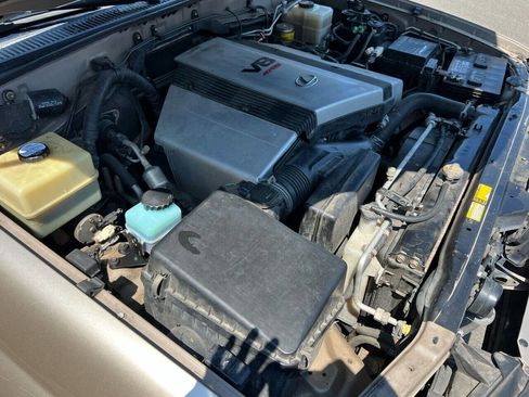 Used 2000 Lexus LX 470 4WD image 14