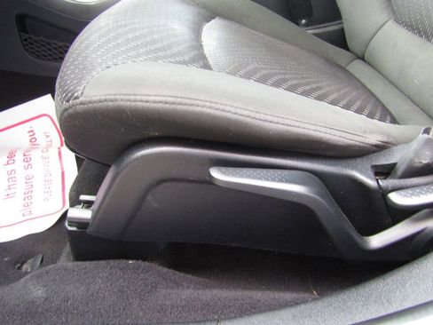 Used 2019 Dodge Journey SE w/ Connectivity Group image 16