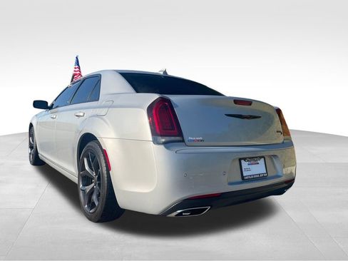 Used 2023 Chrysler 300 S RWD image 7