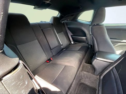Used 2015 Dodge Challenger SXT RWD image 24
